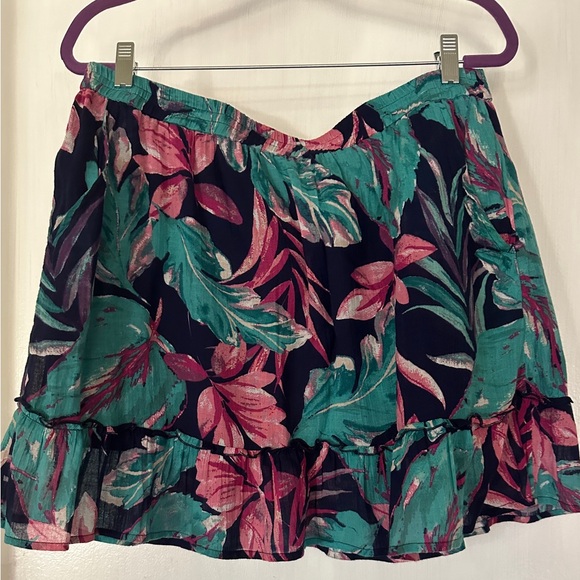 Christian Siriano Woman’s Skirt - Picture 2 of 9